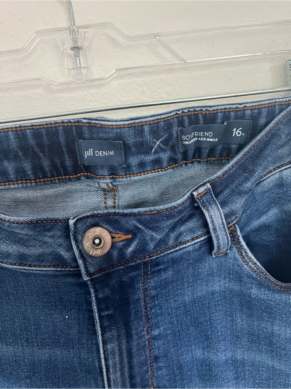 J. Jill Mid Wash Boyfriend Jeans in Blue Denim - Picture 2 of 3
